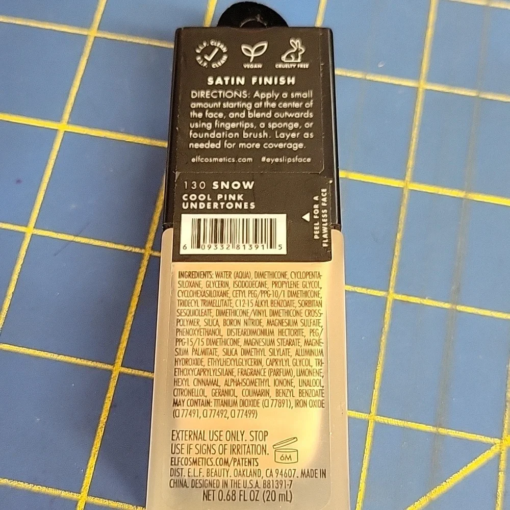 e.l.f. Flawless Satin Foundation Medium Coverage 20ml New 300 Sand
